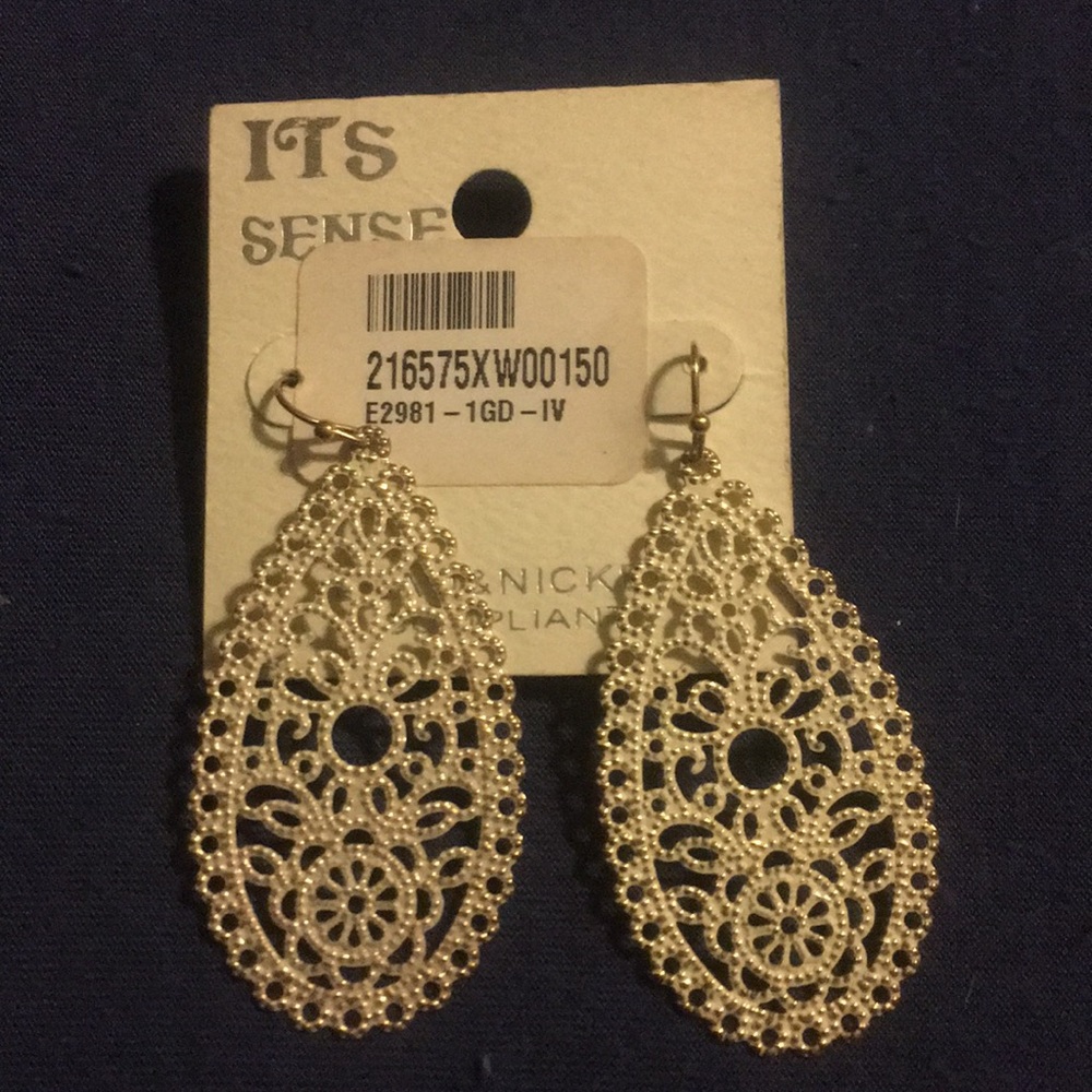 Pretty daily earrings